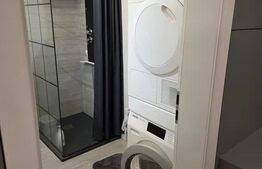 Apartament cu 3 camere, decomandat, semicentral, parcare, in zona Paris