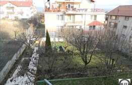 Casa individuala, 327 mp utili cu 600 teren, gradina cu pomi fructiferi!