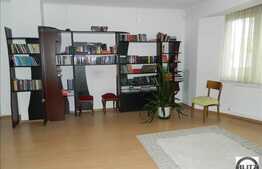 Casa individuala, 327 mp utili cu 600 teren, gradina cu pomi fructiferi!