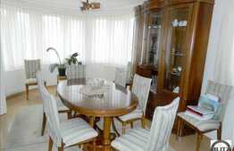 Casa individuala, 327 mp utili cu 600 teren, gradina cu pomi fructiferi!