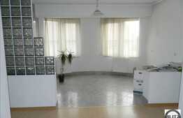 Casa individuala, 327 mp utili cu 600 teren, gradina cu pomi fructiferi!