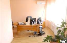 Vanzare casa 350 mp utili, teren 600 mp, front 12.5 ml, zona accesibila, A.C.!