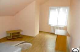 Vanzare casa 350 mp utili, teren 600 mp, front 12.5 ml, zona accesibila, A.C.!