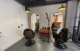 Spațiu salon, 44 mp, zona centrală