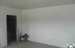 2 camere de vanzare, semifinisat 37 mp utili + 8 mp balcon! Zona Polus!