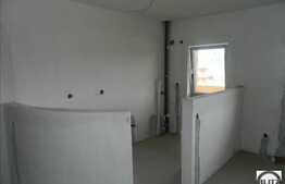 2 camere de vanzare, semifinisat 37 mp utili + 8 mp balcon! Zona Polus!