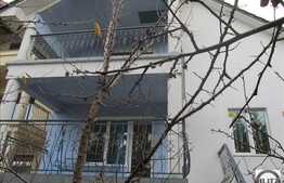 Casa de vanzare, 330 mp, cu teren de 330 mp si front la strada de 13 ml, Zorilor