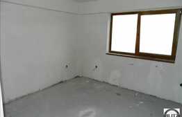 De vanzare 3 camere,  semifinisat, cu loc de parcare in CF! Zona Polus