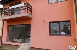 Triplex 126 mp, teren 300 mp, finisat complet, zona linistita!