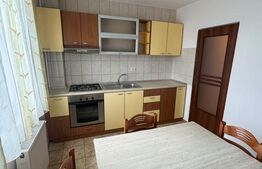 Apartament 2 camere, decomandat, zona Eroilor 
