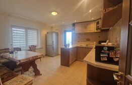 Casa P+1 , 4 camere, garaj,  beci, zona Tarlungeni -centrala pe gaz