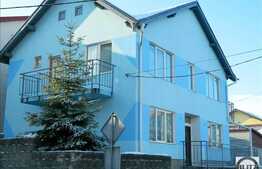 Casa individuala  cu 270 mp utili, pretabila si pentru birouri