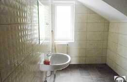 Casa individuala, 400 mp, teren 318 mp, zona linistita de case/vile