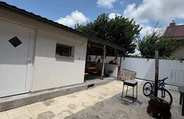 Duplex cochet de vânzare în Sânpetru | Curte amenajată | Foisor