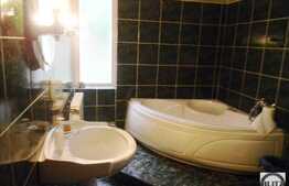 Casa individuala, 520 mp, teren 500 mp, zona linistita de case/vile