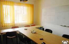 De vanzare doua case in curte comuna, 920 mp utili, teren 818 mp, zona linistita