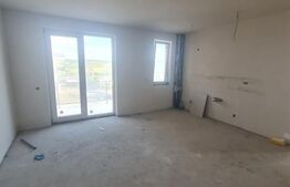 Apartament semidecomandat, 66 mp, 2 bai, terasa 21 mp, garaj, zona Vivo