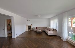 Penthouse cu 4 camere, 165 mp, terasa de 150 mp, 2 parcari, zona Stejarului