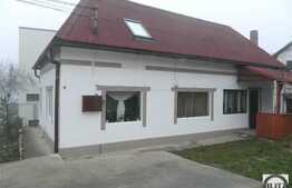 De vanzare 2 case individuale in curte comuna, 500 mp teren, 185 mp utili!