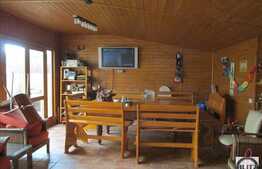 Casa individuala de vanzare, 330 mp utili, 750 mp teren, zona linistita de case