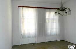 Casa ultracentrala, la 3 minute de Piata Unirii, Demisol + Parter, 366 mp