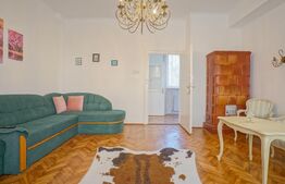 Apartament in vila , 3 camere Zona Centrala cu pivnita , baie ,balcon mare 