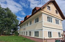 Făgăraș: Clădire cu Potențial de Reconversie, 2 Niveluri + Mansardă