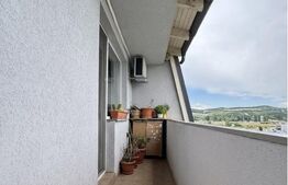 Apartament spatios, 3 camere, 64 mp, balcon, lângă VIVO