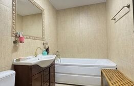Apartament spatios, 3 camere, 64 mp, balcon, lângă VIVO