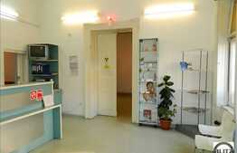 114 mp pentru birouri cat si pentru activitati comerciale.