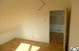 60 mp, 2 camere decomandate, zona Baumax Marasti, la mansarda