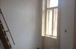 Spatiu central cu potential!