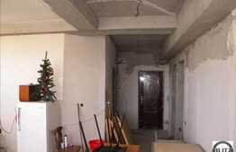 Apartament semifinisat cu suprafata generoasa !