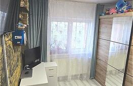 Apartament de vanzare, decomandat, 45 mp utili, 2 balcoane, loc de parcare