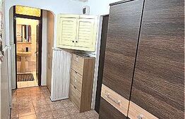 Apartament de vanzare, decomandat, 45 mp utili, 2 balcoane, loc de parcare
