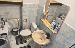 Apartament de vanzare, decomandat, 45 mp utili, 2 balcoane, loc de parcare