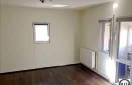 Spatiu pe 2 nivele, 72 mp cu acces din strada