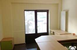 Spatiu pe 2 nivele, 72 mp cu acces din strada