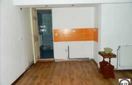 Vanzare apartament in imobil tip casa cu 1 camera, integral renovat