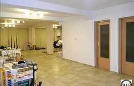 90 mp spatiu pretabil birouri si activitate semicomerciala!