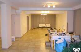 90 mp spatiu pretabil birouri si activitate semicomerciala!