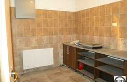 90 mp spatiu pretabil birouri si activitate semicomerciala!