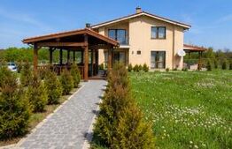 Casă 3 dormitoare, 356 mp, Comuna Beclean, Brașov