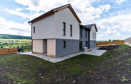 Duplex FINISAT, arhitectura moderna, 400mp teren, comision 0