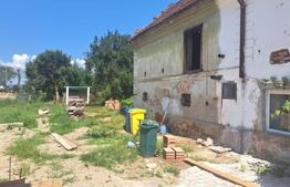 Casă de vânzare, 120 mp utili, teren 237 mp, curte comună, Cristian