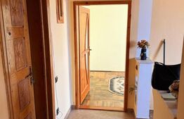 Apartament cu 2 camere renovat în Zărnești – zonă centrală