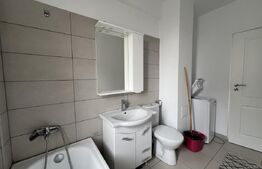 Apartament 2 camere, parcare, zona Terra