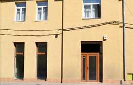 De inchiriat un spatiu cu 70 mp utili, renovat interior si exterior