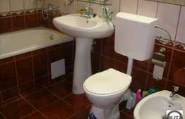 Apartament 3 camere, 80 mp utili, cu garaj si boxa, acces la 2 strazi