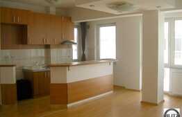 Apartament 3 camere, 80 mp utili, cu garaj si boxa, acces la 2 strazi